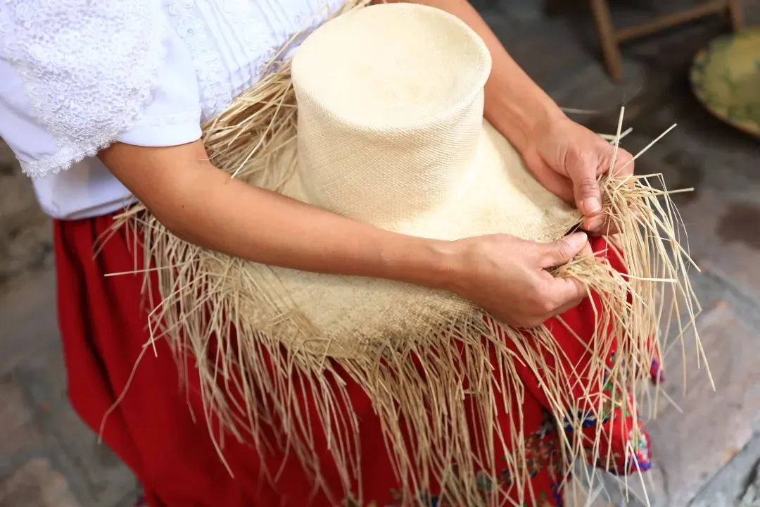 panama_hat_maker.webp